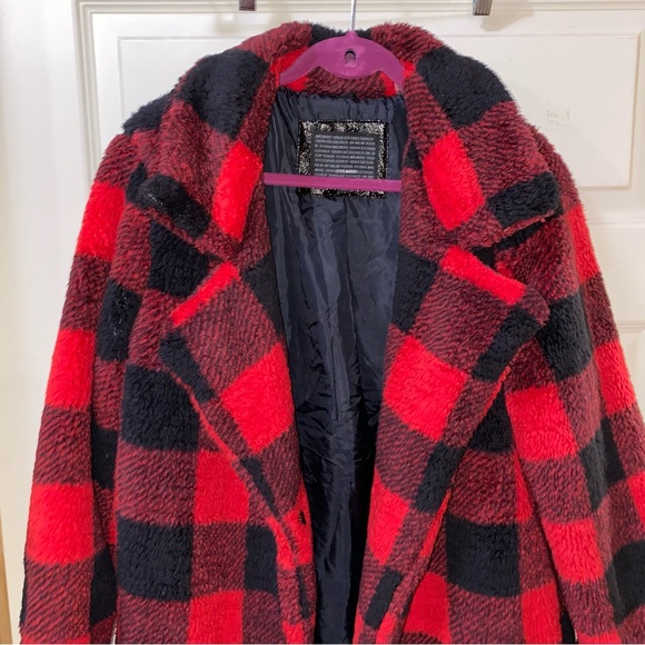 Steve Madden Buffalo Plaid Red and Black Sherpa Women's Coat size Large - Picture 2 of 10